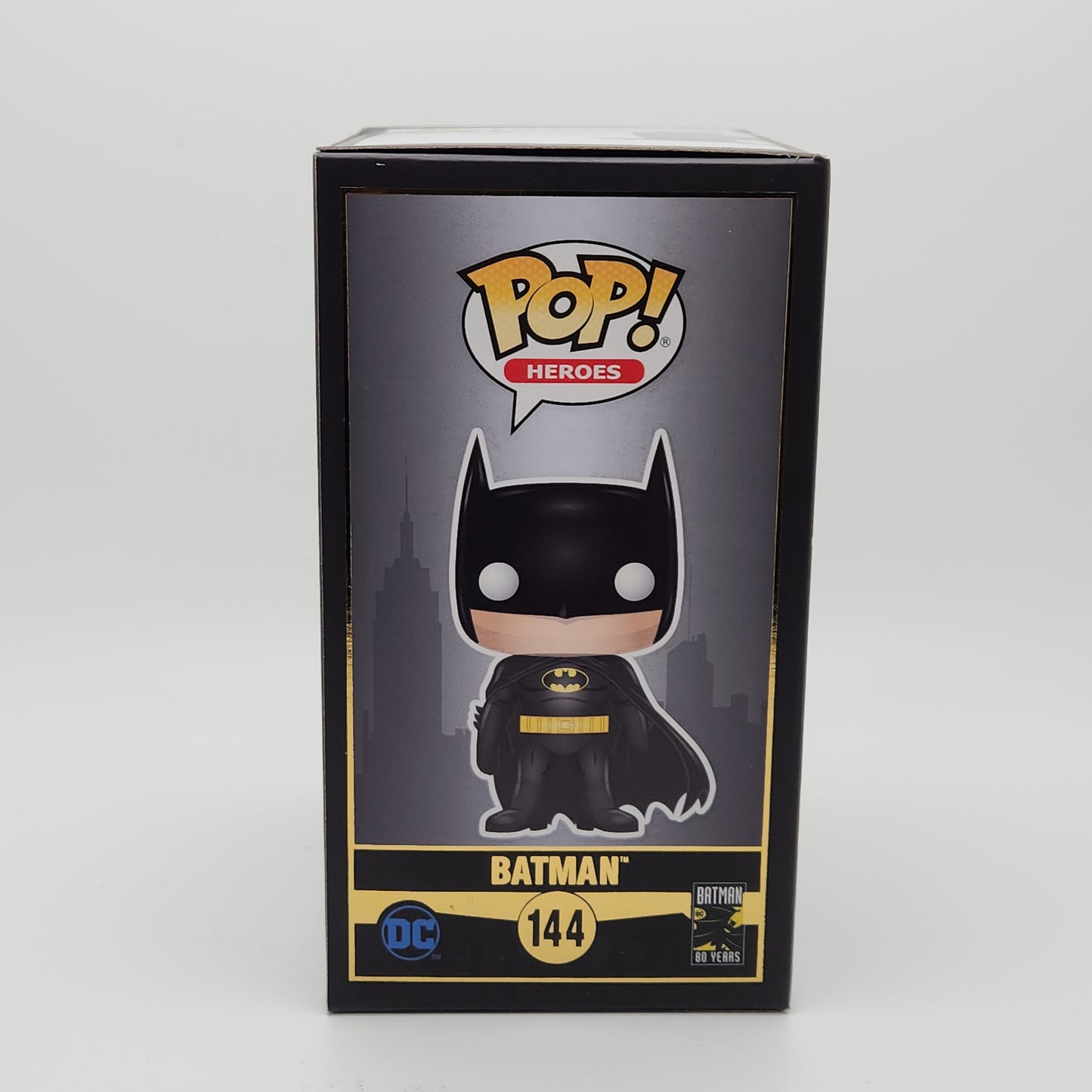 Funko Pop! Heroes- Batman: Batman (REDcard Exclusive)Metallic