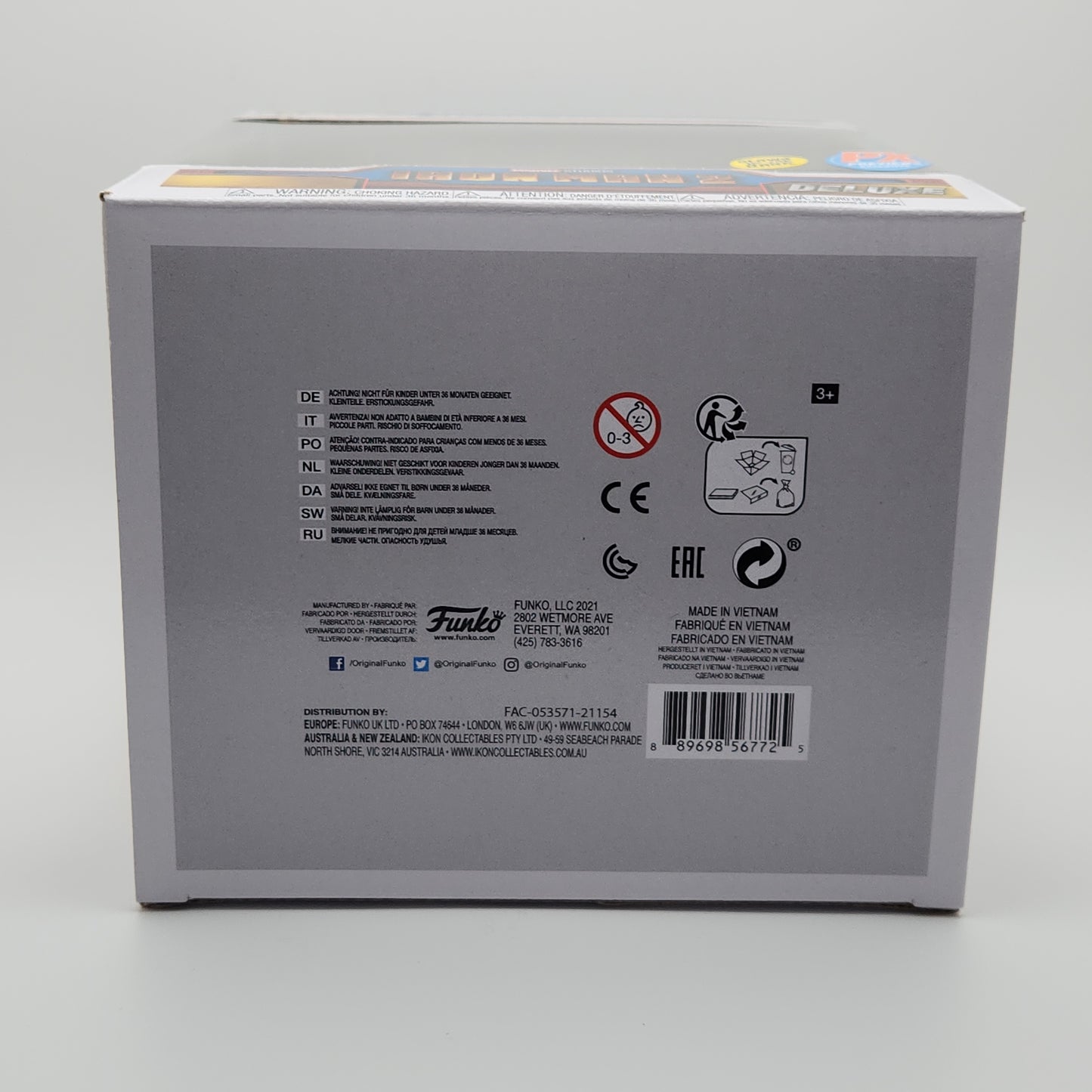 Funko Pop! Deluxe- Marvel: Iron Man 2- Iron Man with Gantry