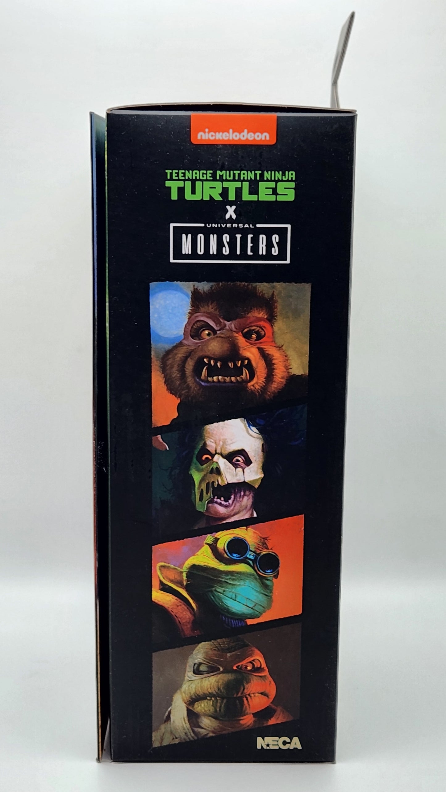 Teenage Mutant Ninja Turtles x Universal Monsters- Leonardo as Creature from the Black Lagoon (NECA)