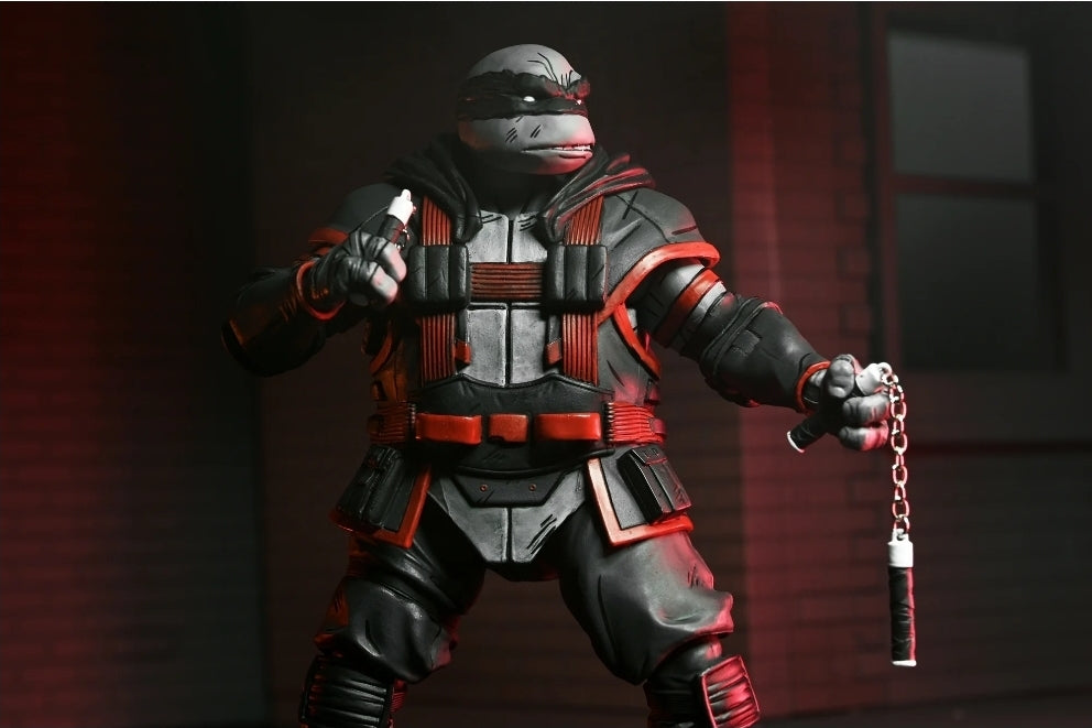 Teenage Mutant Ninja Turtles- The Last Ronin: Lost Years- Nightwatcher Michelangelo (NECA)