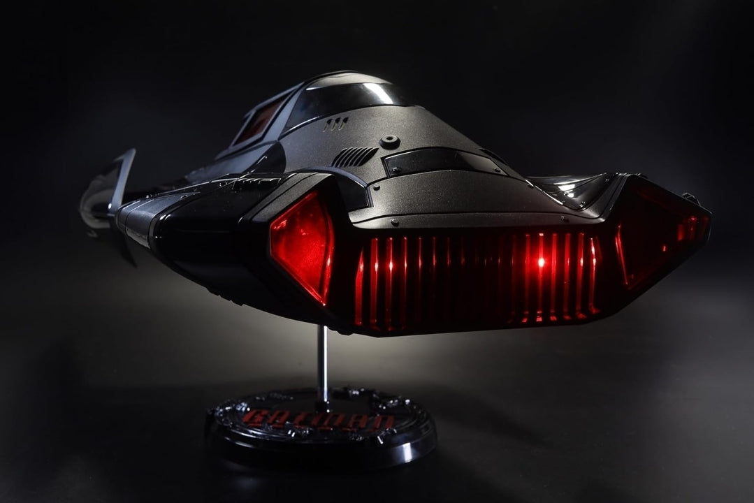 DC Multiverse- Batmobile Vehicle (Batman Beyond) w/ Lights & Sounds