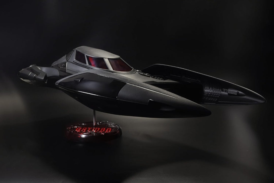 DC Multiverse- Batmobile Vehicle (Batman Beyond) w/ Lights & Sounds