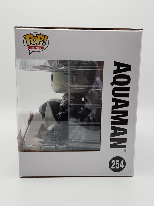 Funko Pop! DC Heroes- Aquaman (Black & White) Deluxe