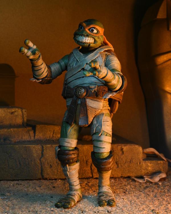 Teenage Mutant Ninja Turtles x Universal Monsters- Ultimate Michelangelo as the Mummy (NECA)