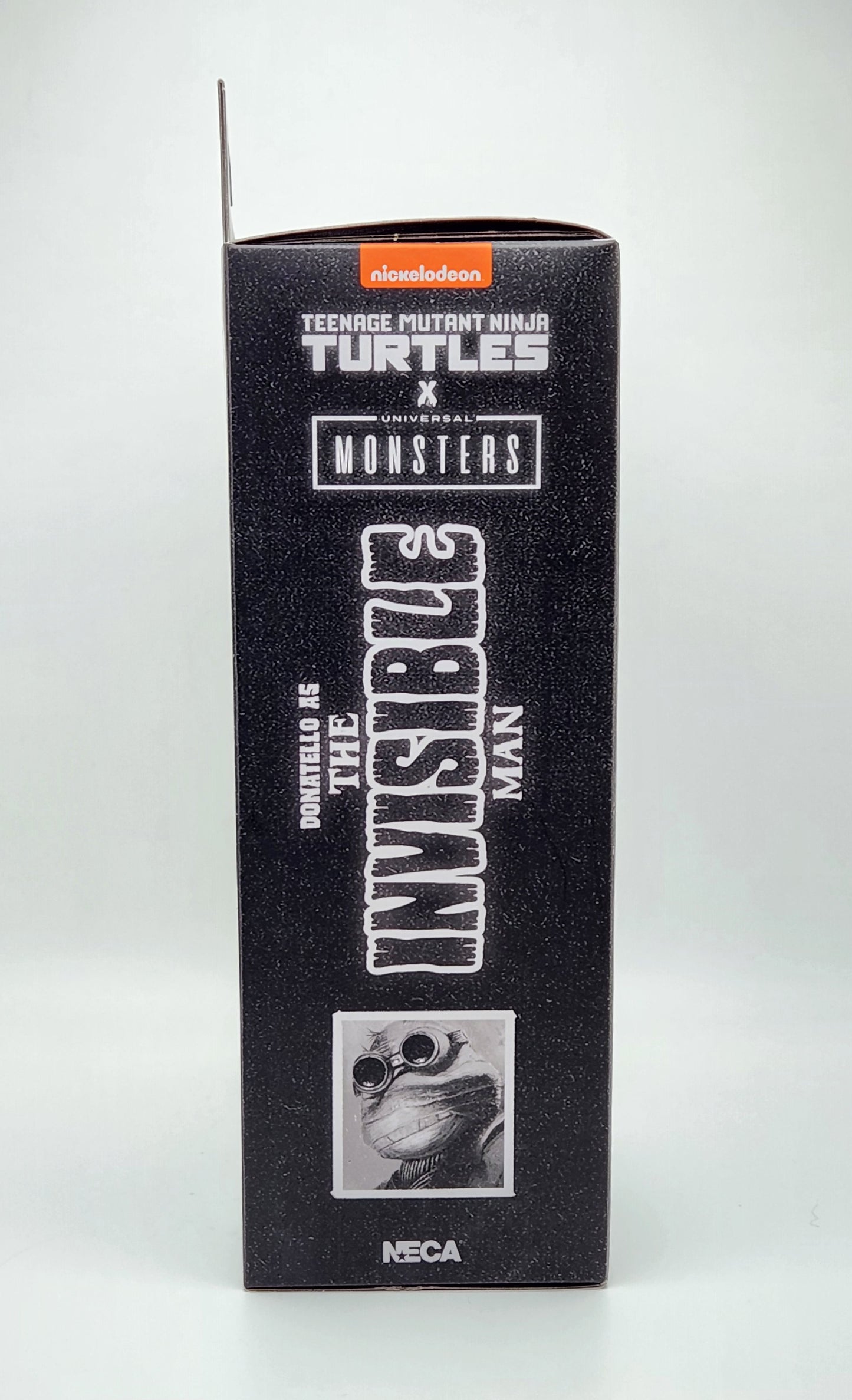 Teenage Mutant Ninja Turtles x Universal Monsters- Ultimate Donatello as The Invisible Man (B&W Version) NECA