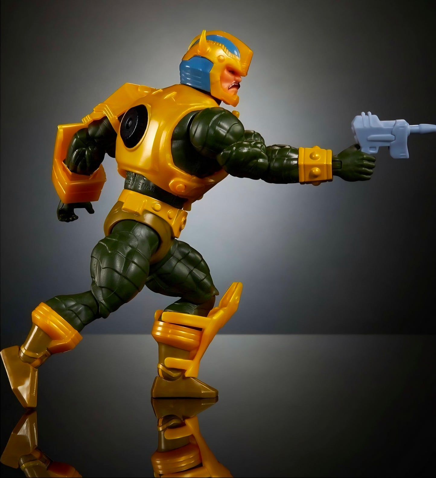 Masters of the Universe Origins x Transformers- Bumblebee Armor Man at Arms