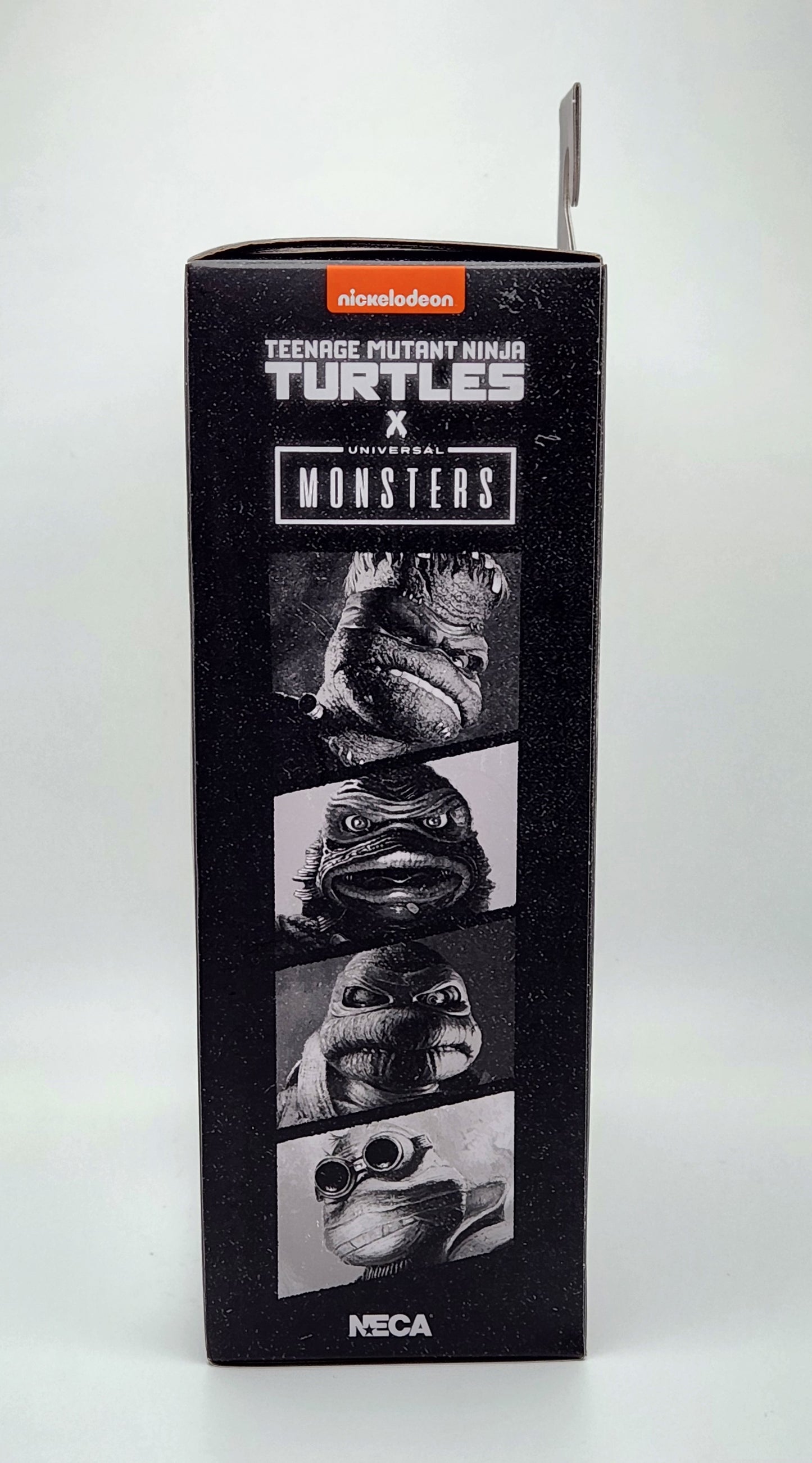 Teenage Mutant Ninja Turtles x Universal Monsters- Ultimate Raphael as Frankenstein's Monster (B&W Version) NECA