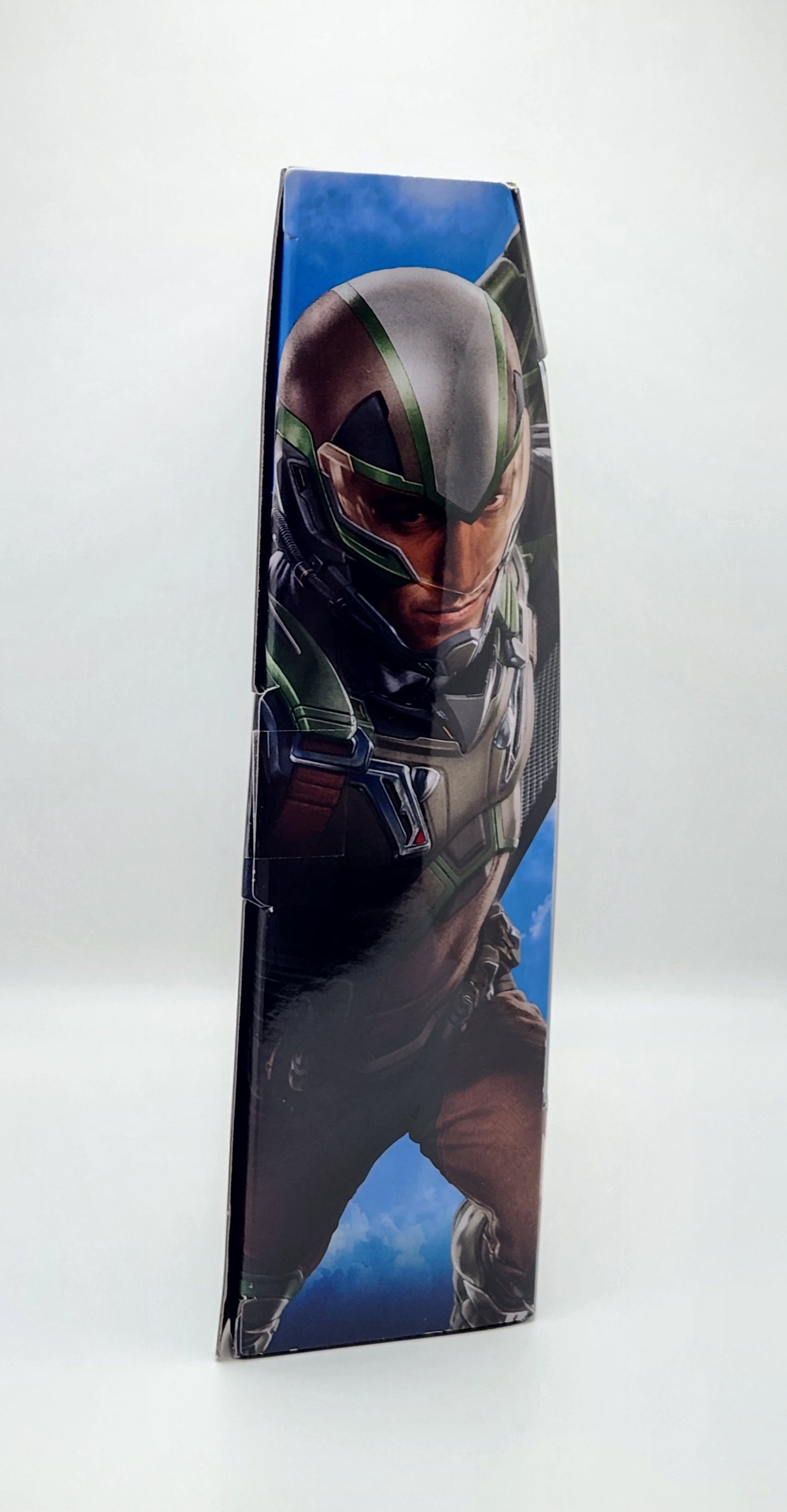 Marvel Legends Series Deluxe- Captain America Brave New World: Marvel's Falcon