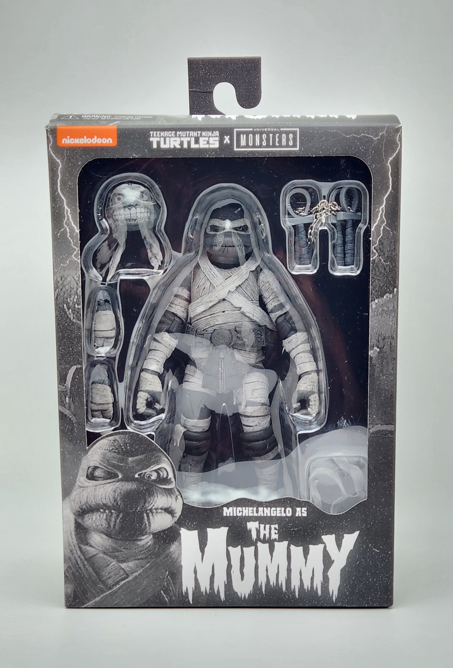 Teenage Mutant Ninja Turtles x Universal Monsters- Ultimate Michelangelo as The Mummy (B&W Version) NECA