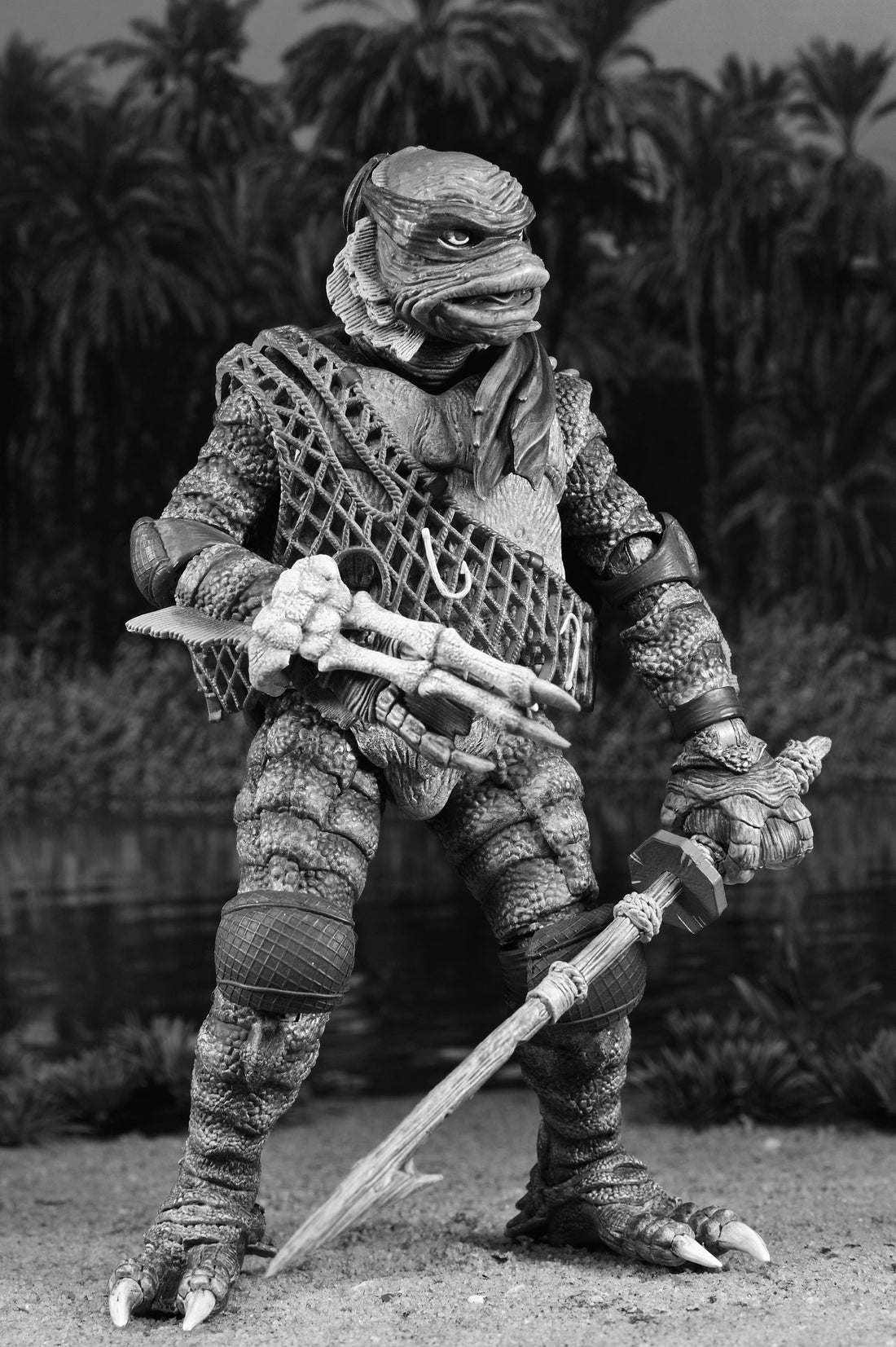 Teenage Mutant Ninja Turtles x Universal Monsters- Ultimate Leonardo as The Creature from the Black Lagoon (B&W Version) NECA