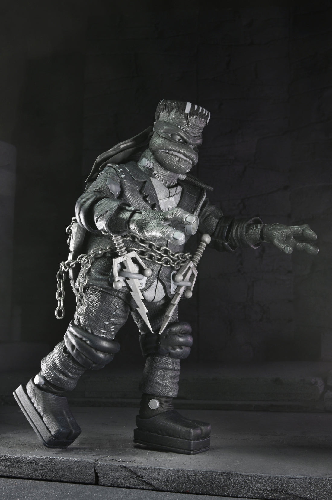 Teenage Mutant Ninja Turtles x Universal Monsters- Ultimate Raphael as Frankenstein's Monster (B&W Version) NECA