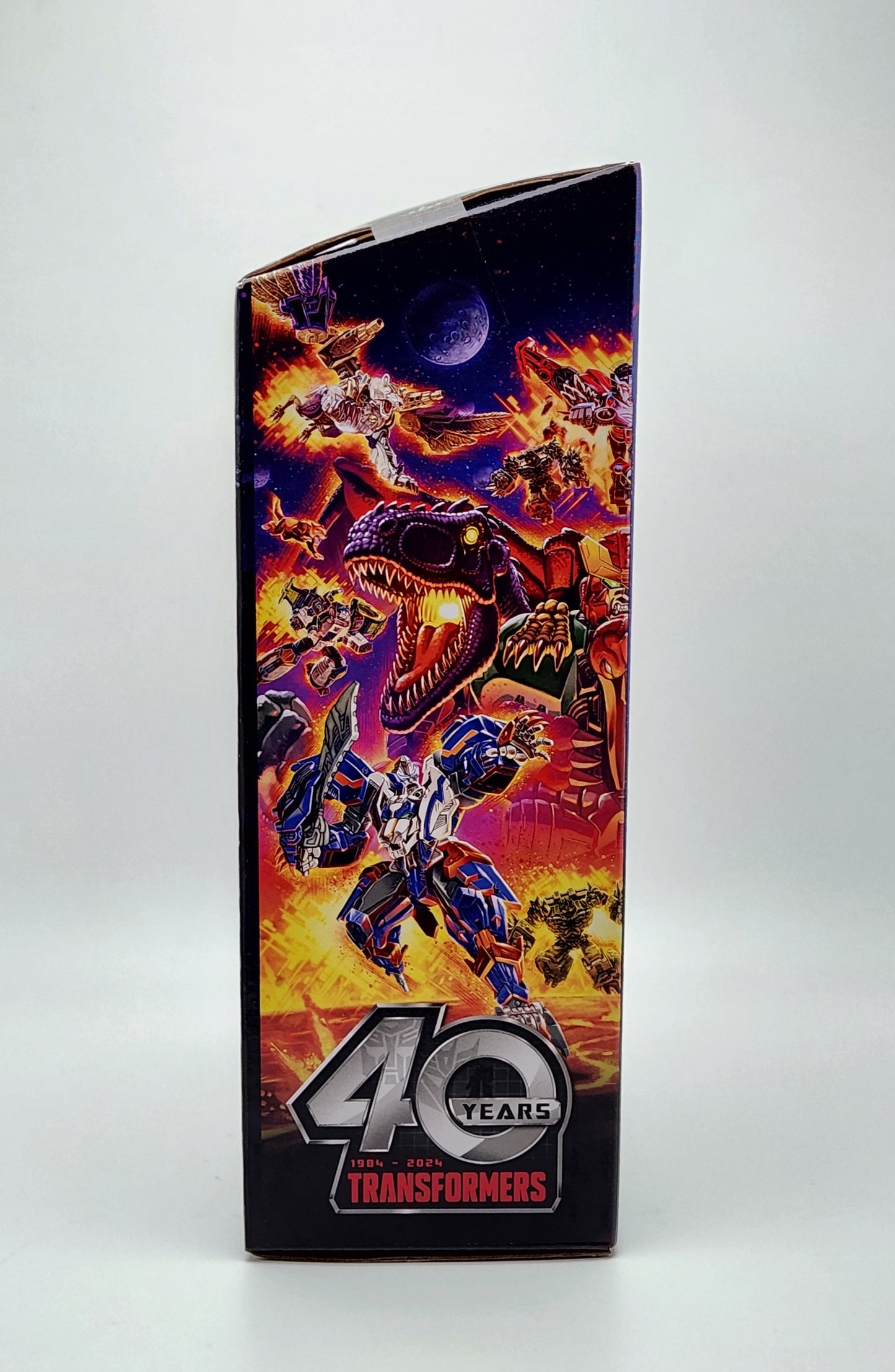 Transformers- Legacy United- G1 Universe- Metalhawk