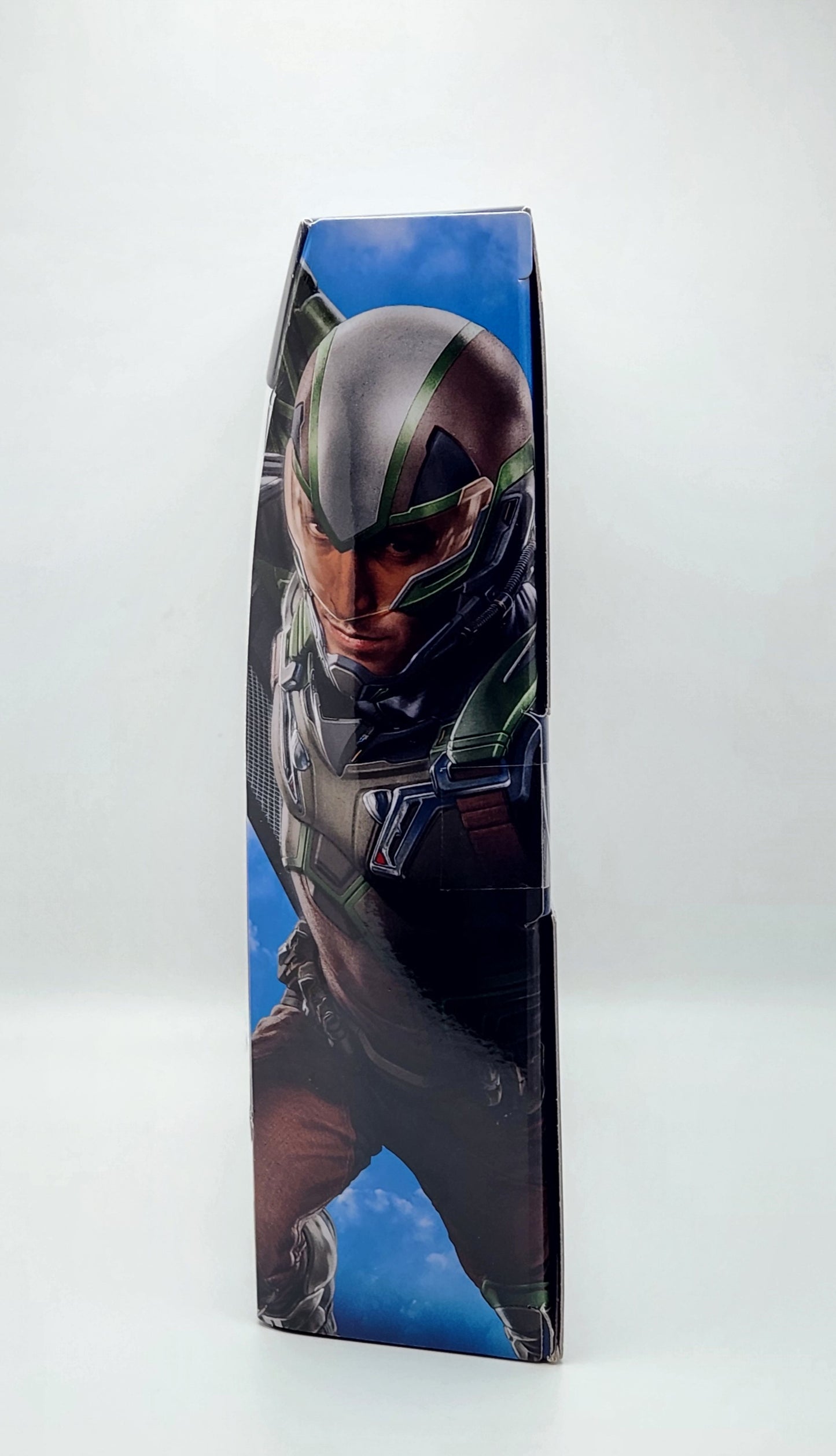Marvel Legends Series Deluxe- Captain America Brave New World: Marvel's Falcon