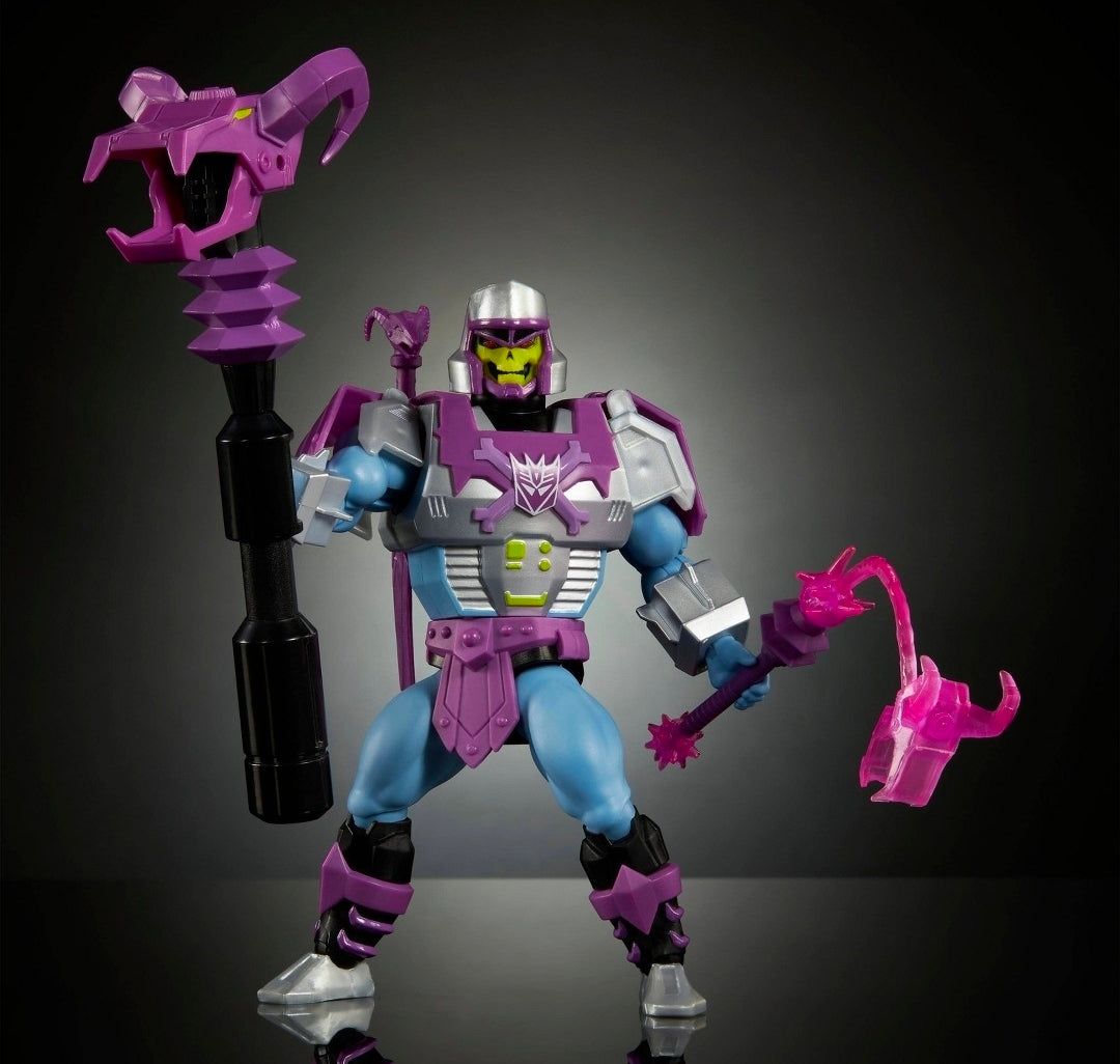 Masters of the Universe Origins x Transformers- Megatron Armor Skeletor